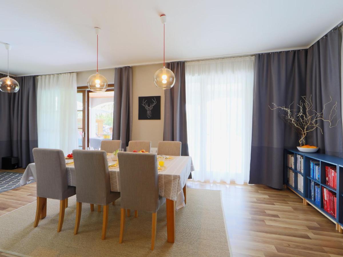 Holiday Home Villa Aschbacher Balatonszárszó Esterno foto