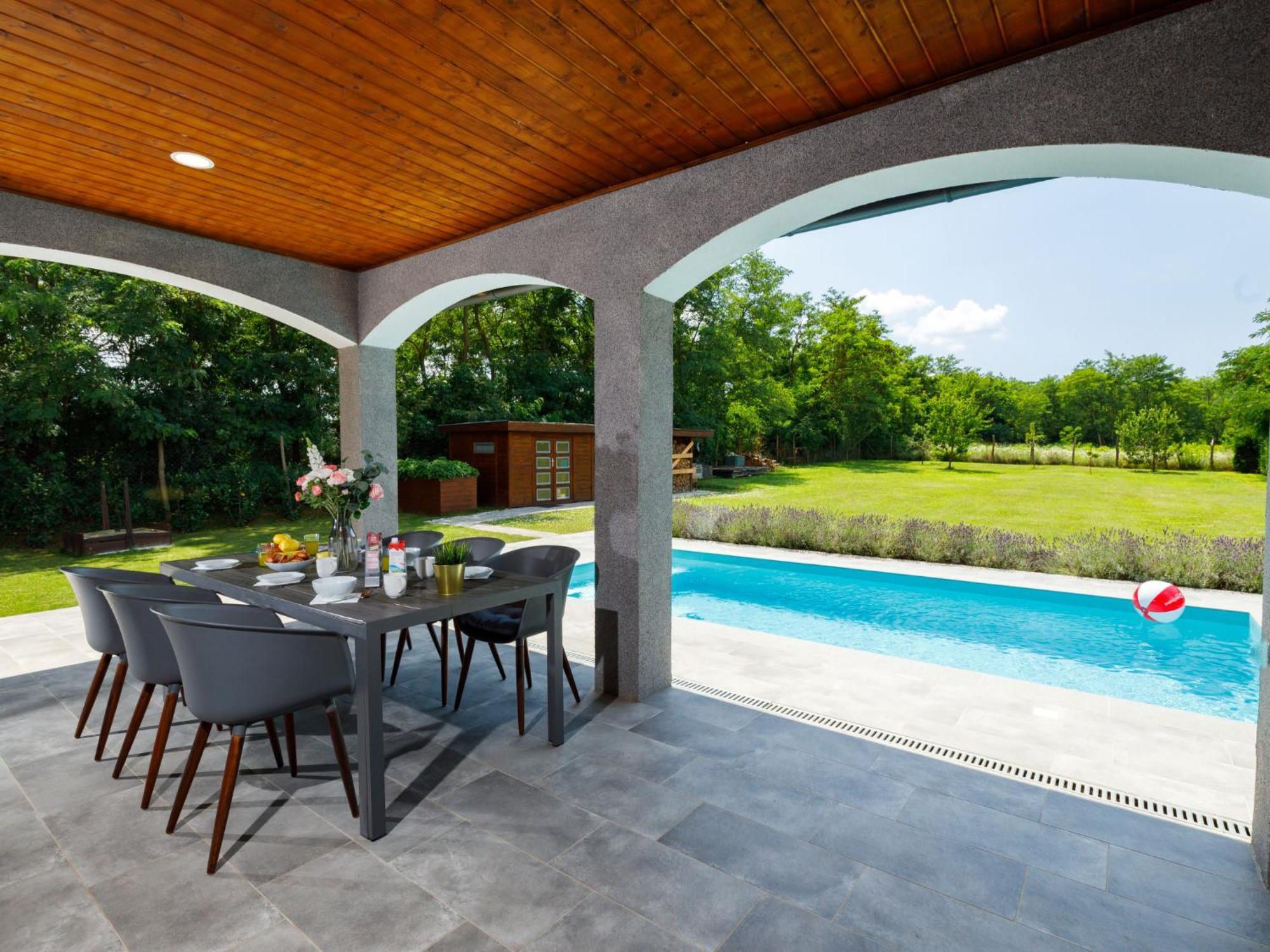 Holiday Home Villa Aschbacher Balatonszárszó Esterno foto