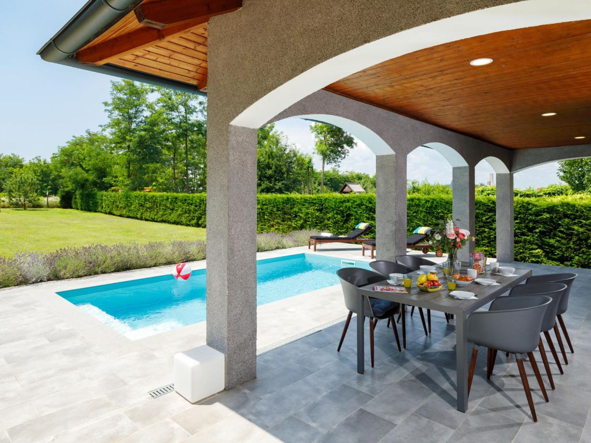 Holiday Home Villa Aschbacher Balatonszárszó Esterno foto